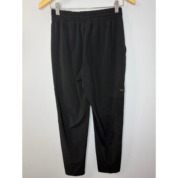 Athleta High Road Cargo Pant Black Lightweight Travel Women's Sz 0 - Picture 5 of 11